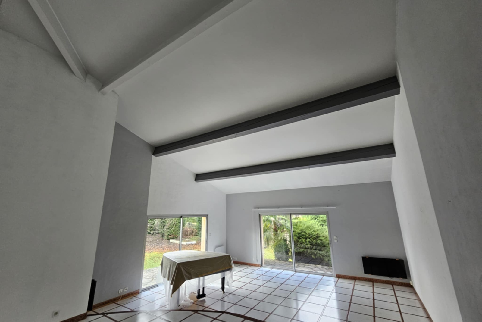 Rénovation des peintures intérieures pour séjour à Goyrans 31