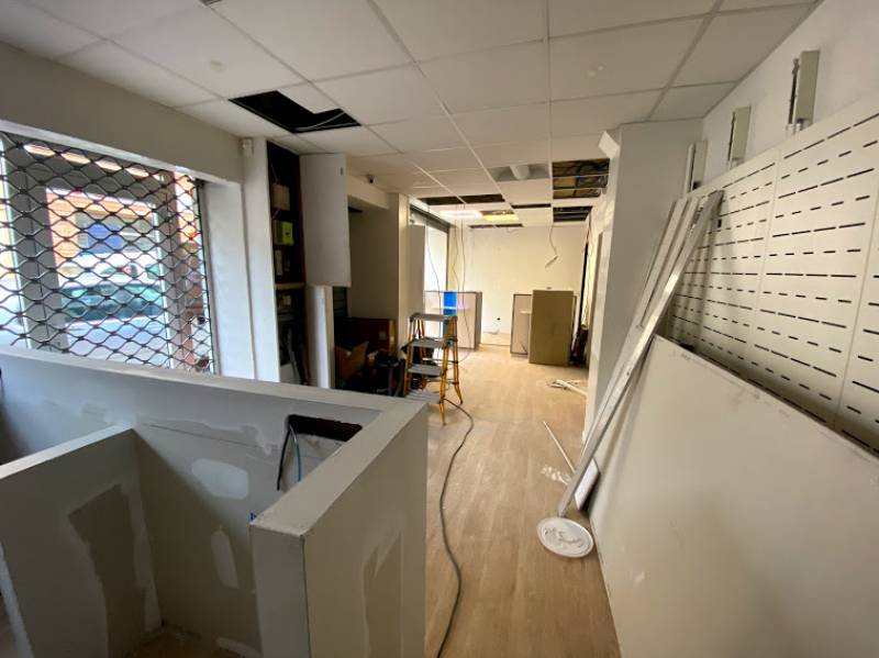 Modernisation complète d'un magasin de téléphonie sur la commune de Saint-Lys poseur de sol